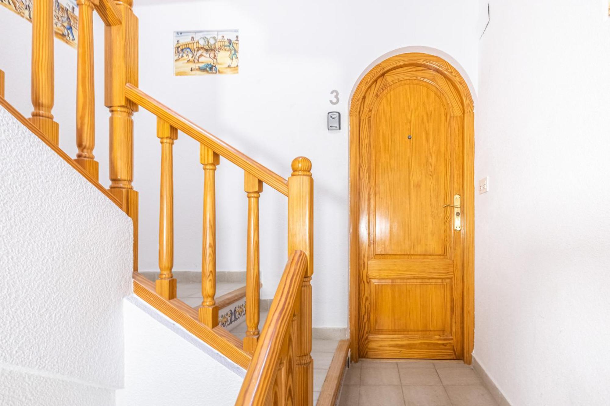 Apartamentos El Castell Benidorm Old-Town Екстериор снимка