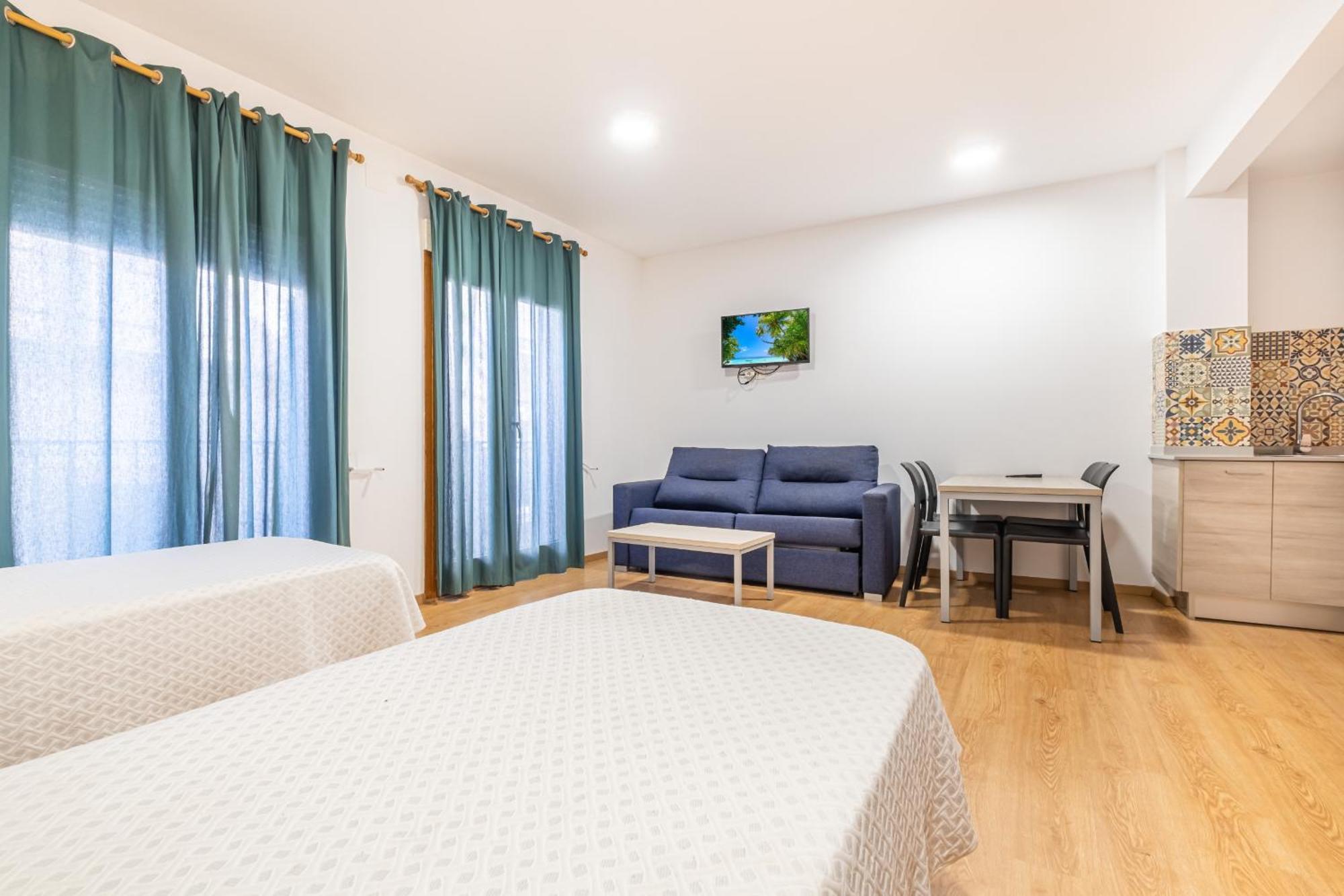 Apartamentos El Castell Benidorm Old-Town Екстериор снимка