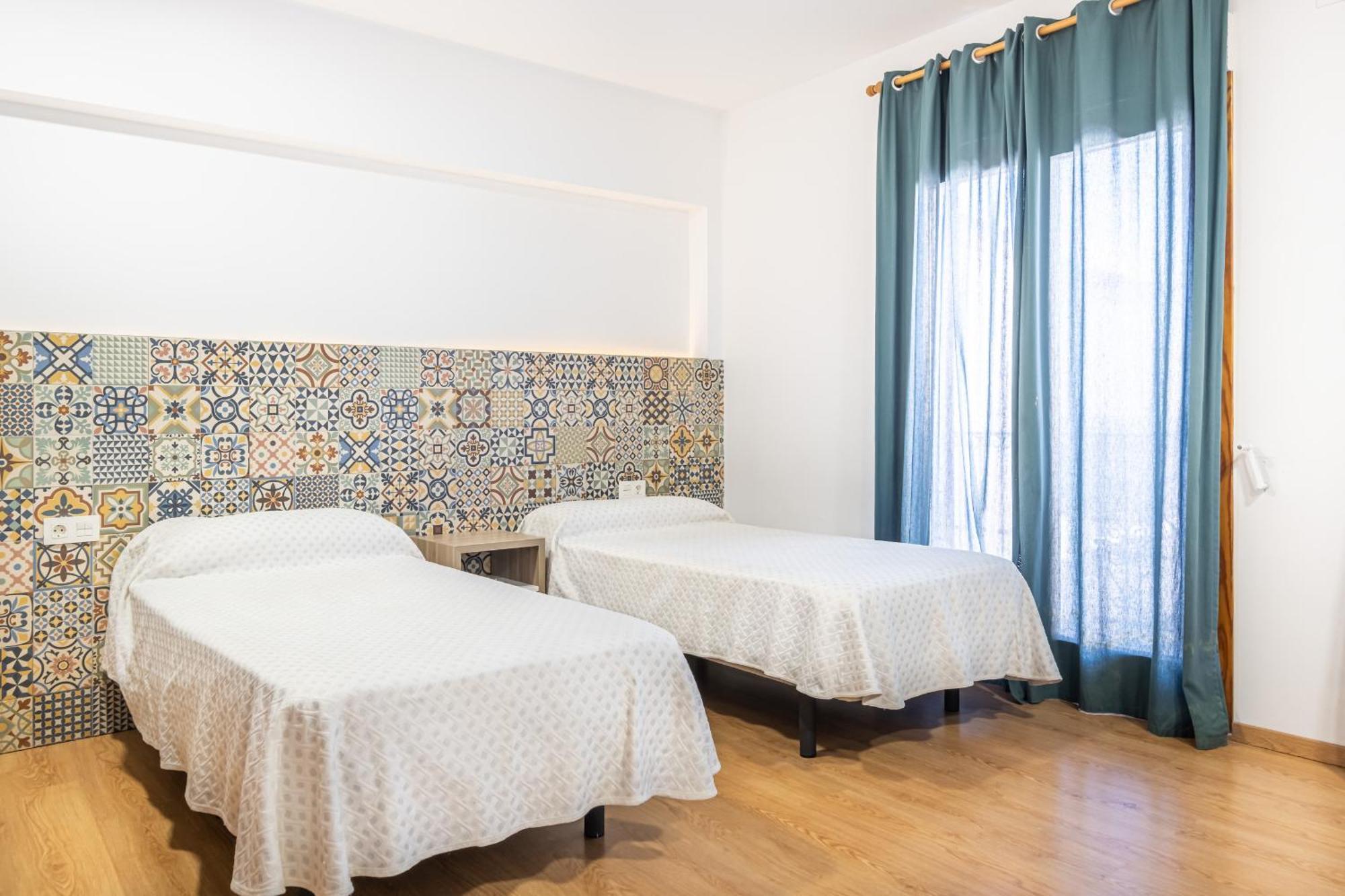Apartamentos El Castell Benidorm Old-Town Екстериор снимка