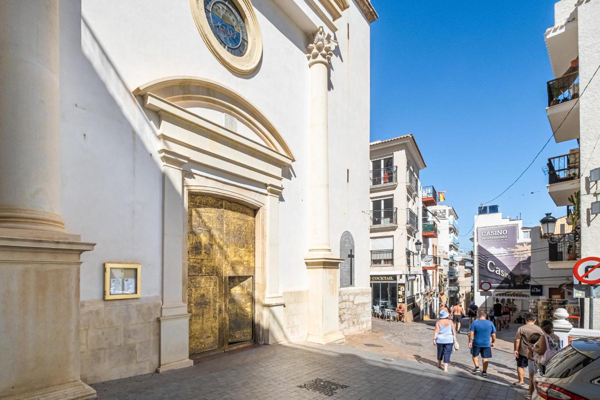 Apartamentos El Castell Benidorm Old-Town Екстериор снимка