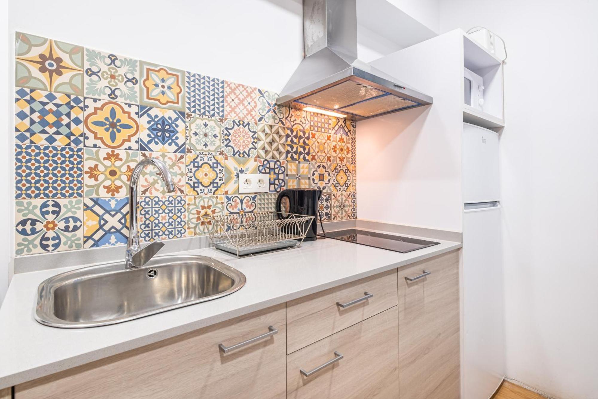 Apartamentos El Castell Benidorm Old-Town Екстериор снимка