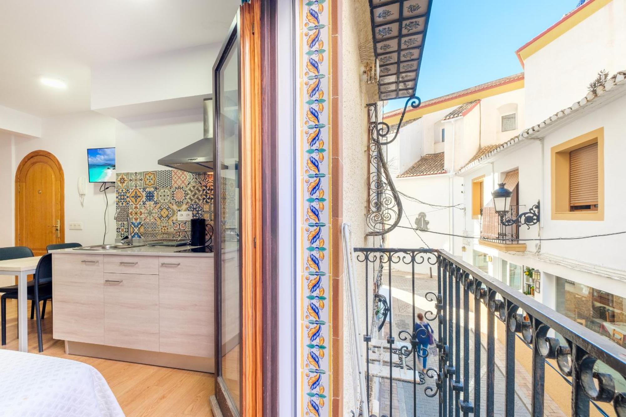 Apartamentos El Castell Benidorm Old-Town Екстериор снимка