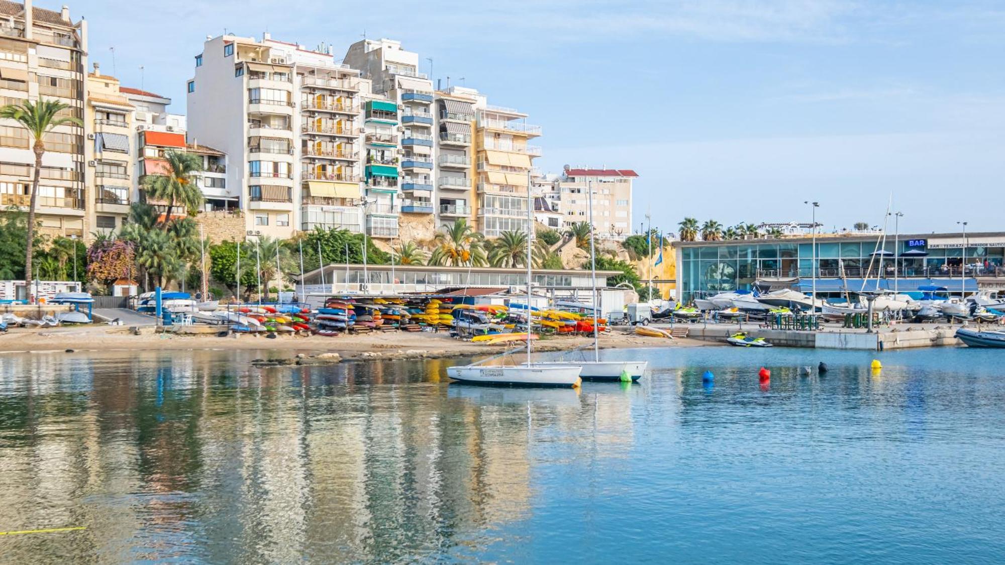 Apartamentos El Castell Benidorm Old-Town Екстериор снимка