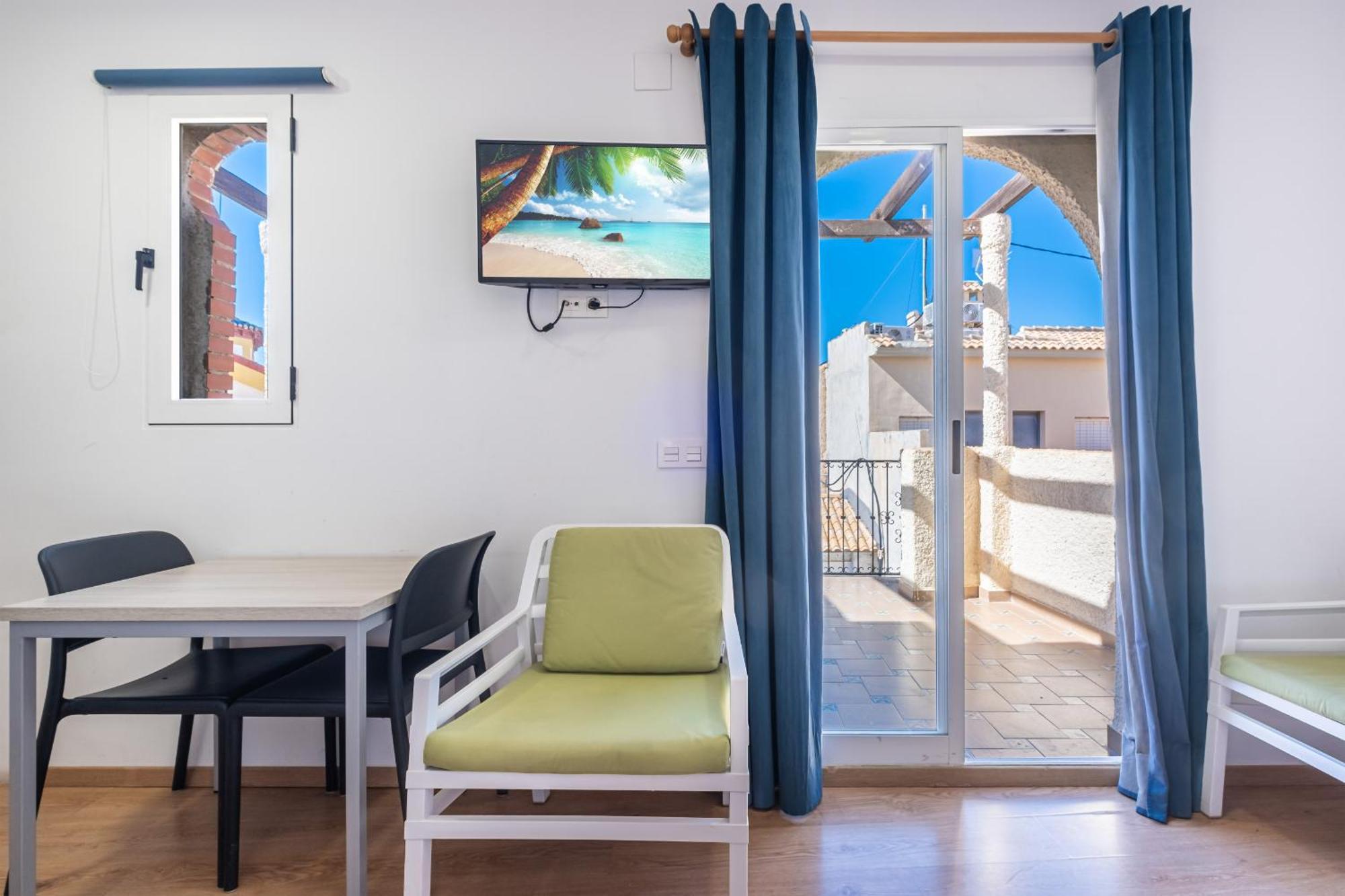 Apartamentos El Castell Benidorm Old-Town Стая снимка