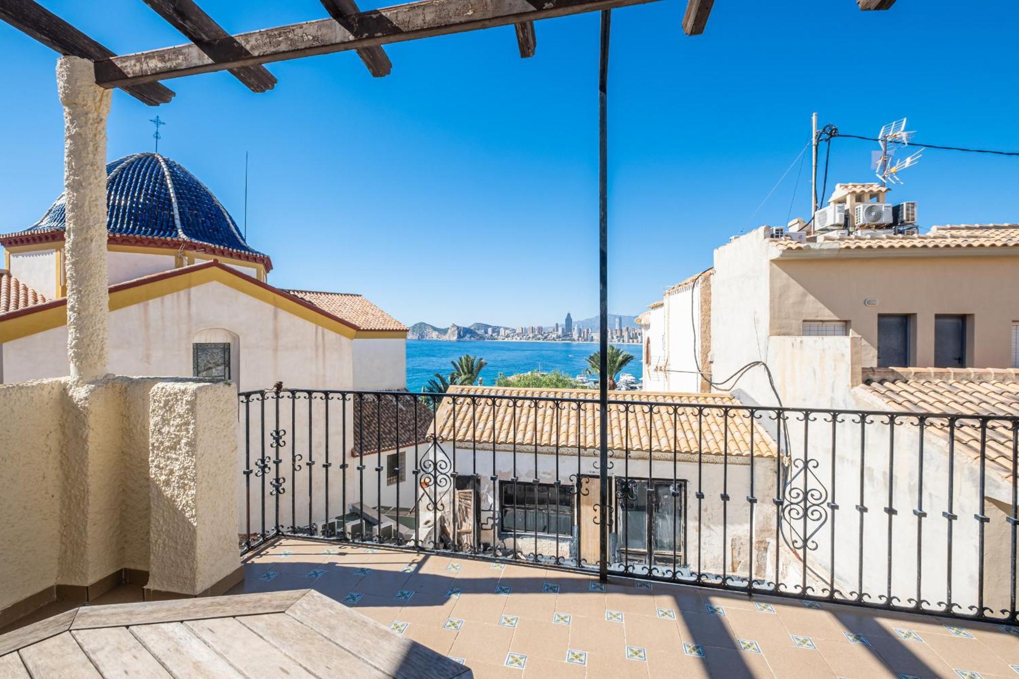 Apartamentos El Castell Benidorm Old-Town Стая снимка