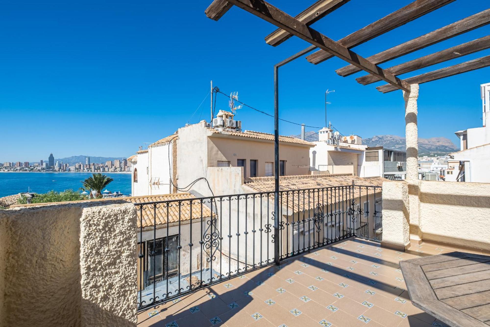 Apartamentos El Castell Benidorm Old-Town Стая снимка